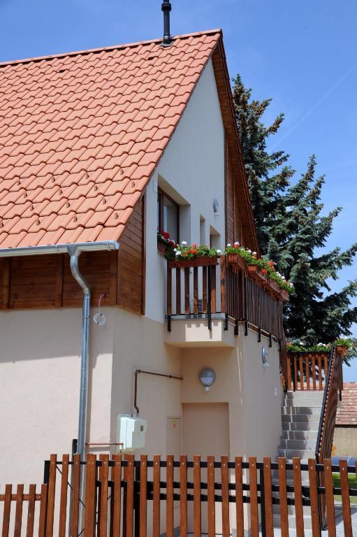Arany Szolo Wellness Apartmanhaz Hévíz Extérieur photo